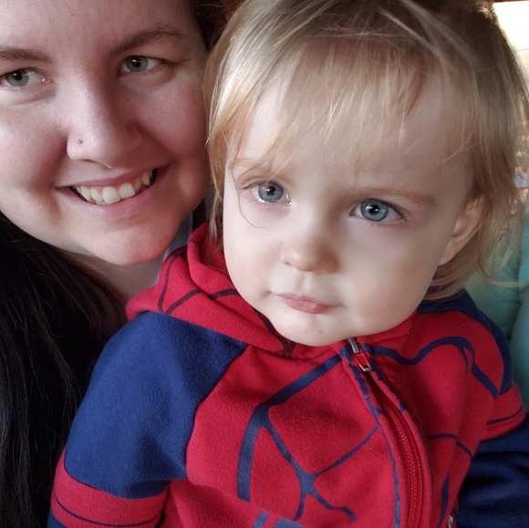 Meet your Posher, Jessica - Picture 3 of 3